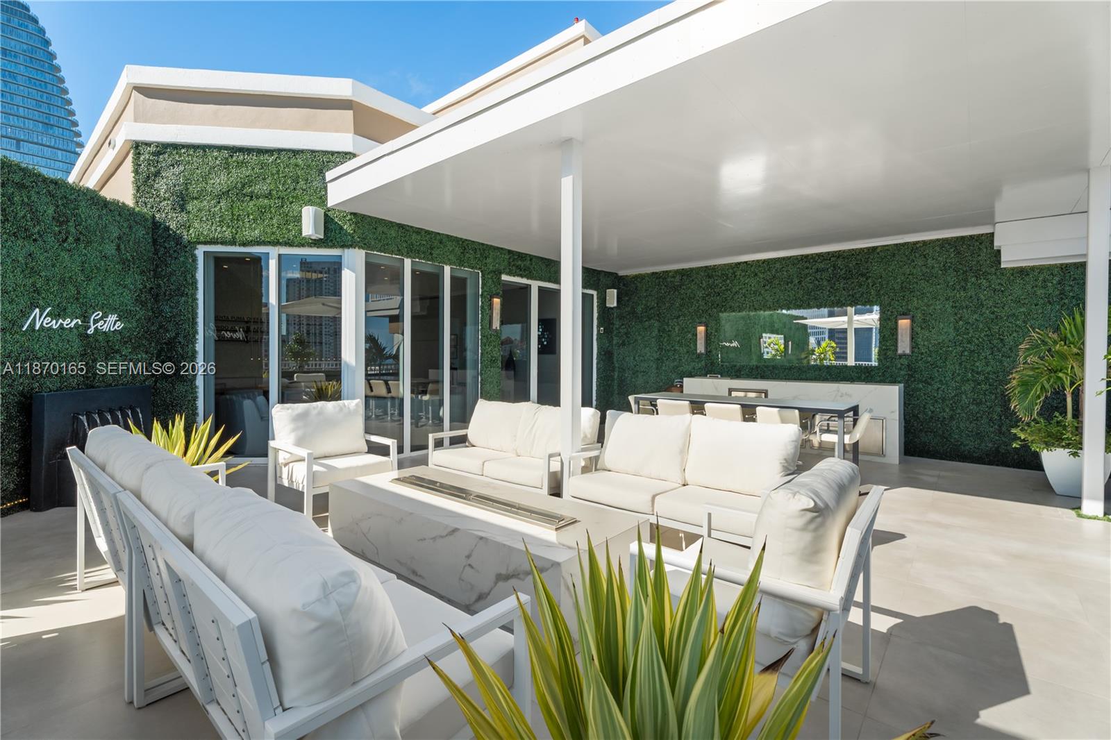 801 Brickell Key Boulevard, Unit PH3306 Miami, FL 33131 - Photo 20 of 61