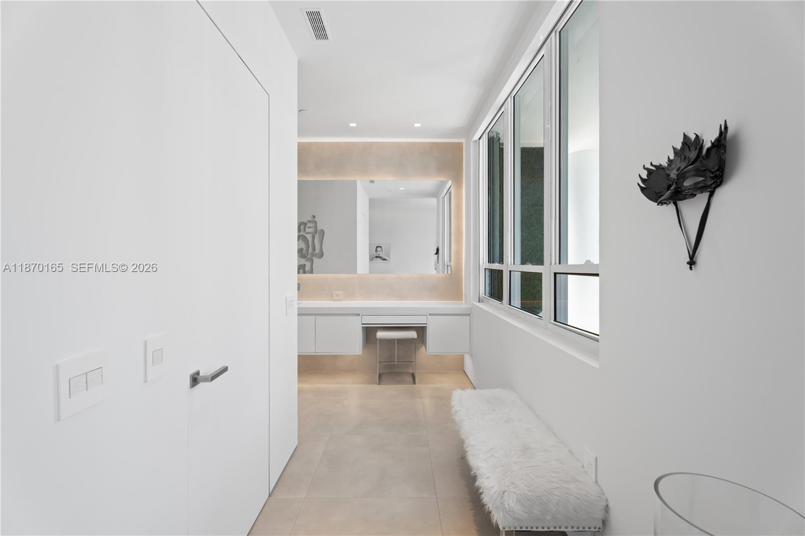 801 Brickell Key Boulevard, Unit PH3306 Miami, FL 33131 - Photo 33 of 61