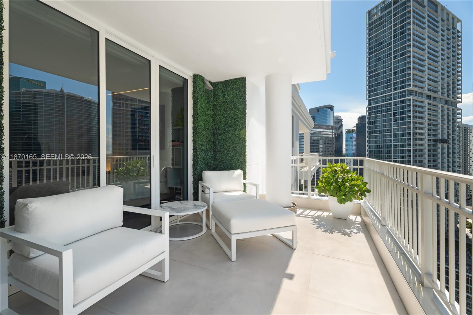 801 Brickell Key Boulevard, Unit PH3306 Miami, FL 33131 - Photo 36 of 61