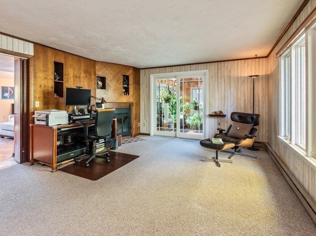 243 Spring Street Shrewsbury, MA 01545 - Photo 11 of 42