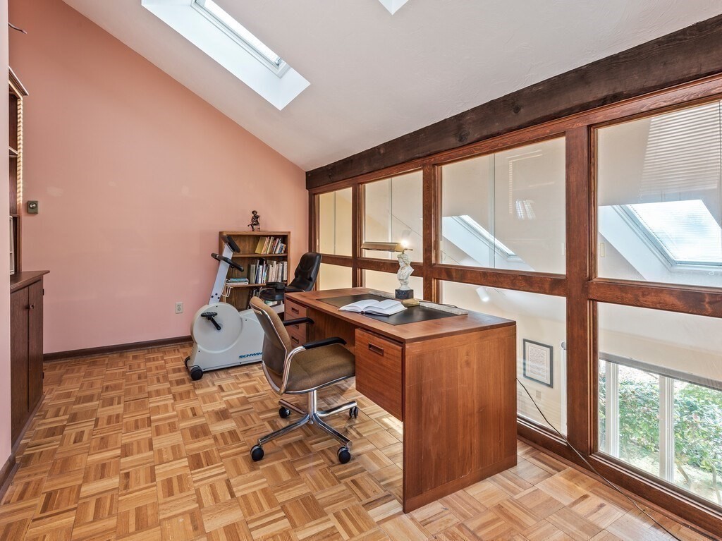 243 Spring Street Shrewsbury, MA 01545 - Photo 15 of 42