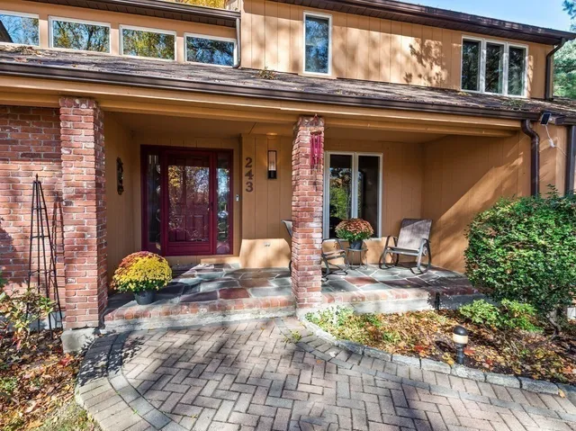 $999,999 | 243 Spring Street, Shrewsbury, MA 01545