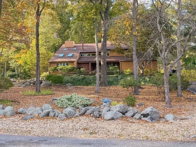 $999,999 | 243 Spring Street, Shrewsbury, MA 01545