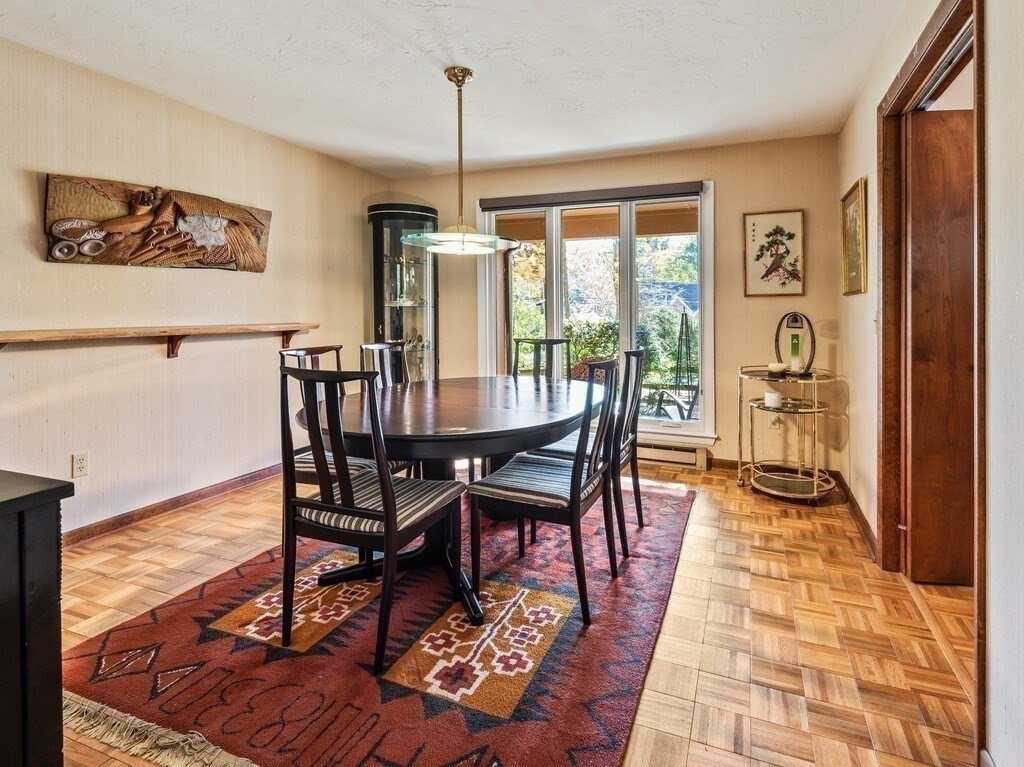 243 Spring Street Shrewsbury, MA 01545 - Photo 6 of 42