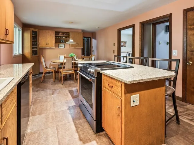 $999,999 | 243 Spring Street, Shrewsbury, MA 01545