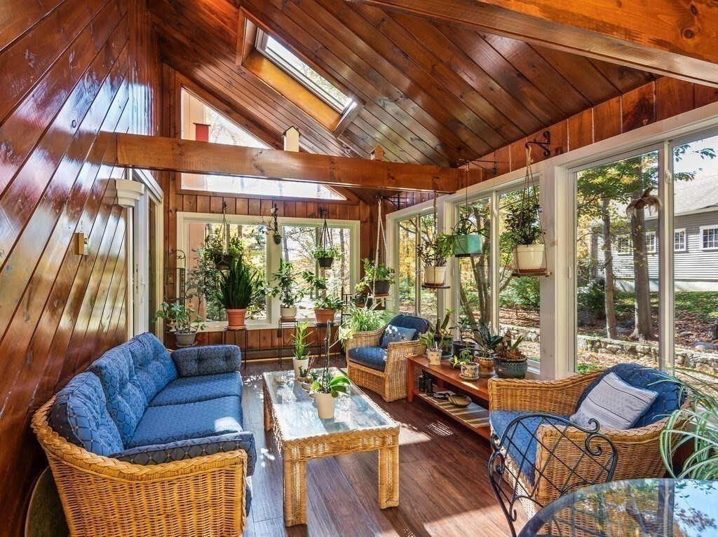 243 Spring Street Shrewsbury, MA 01545 - Photo 10 of 42