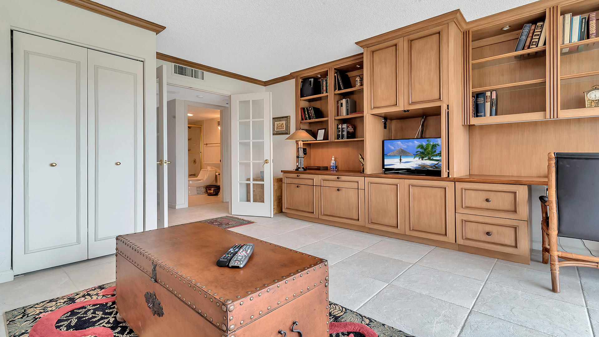 2800 South Ocean Boulevard, Unit 5K Boca Raton, FL 33432 - Photo 19 of 33 Guest Room - Study - DEN