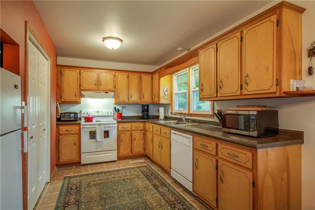 2142 Puckett Point Road Smithville, TN 37166 - Photo 5 of 20 Gallery Image 5