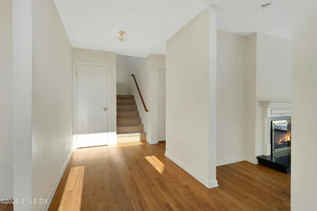 $950,000 | 501 West Lyon Farm Drive, Unit 501, Greenwich, CT 06831