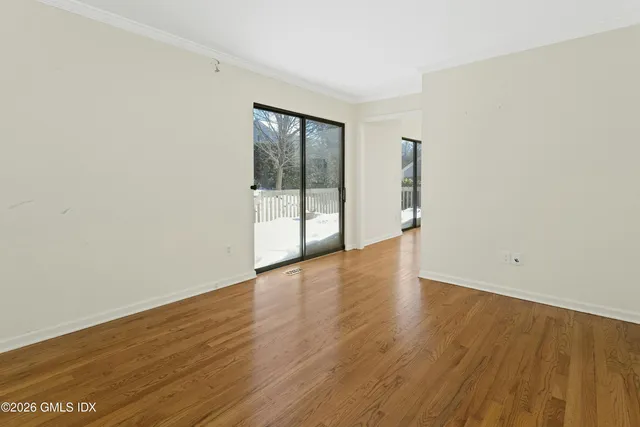 $950,000 | 501 West Lyon Farm Drive, Unit 501, Greenwich, CT 06831