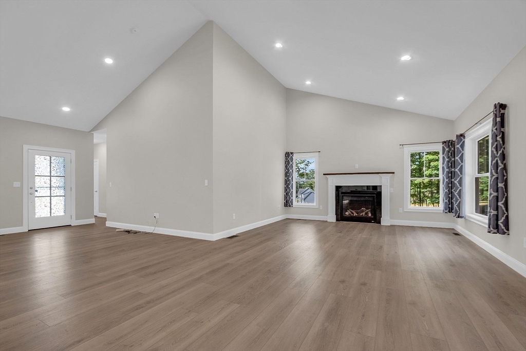 438 Middle Winchendon Road Rindge, NH 03461 - Photo 15 of 28
