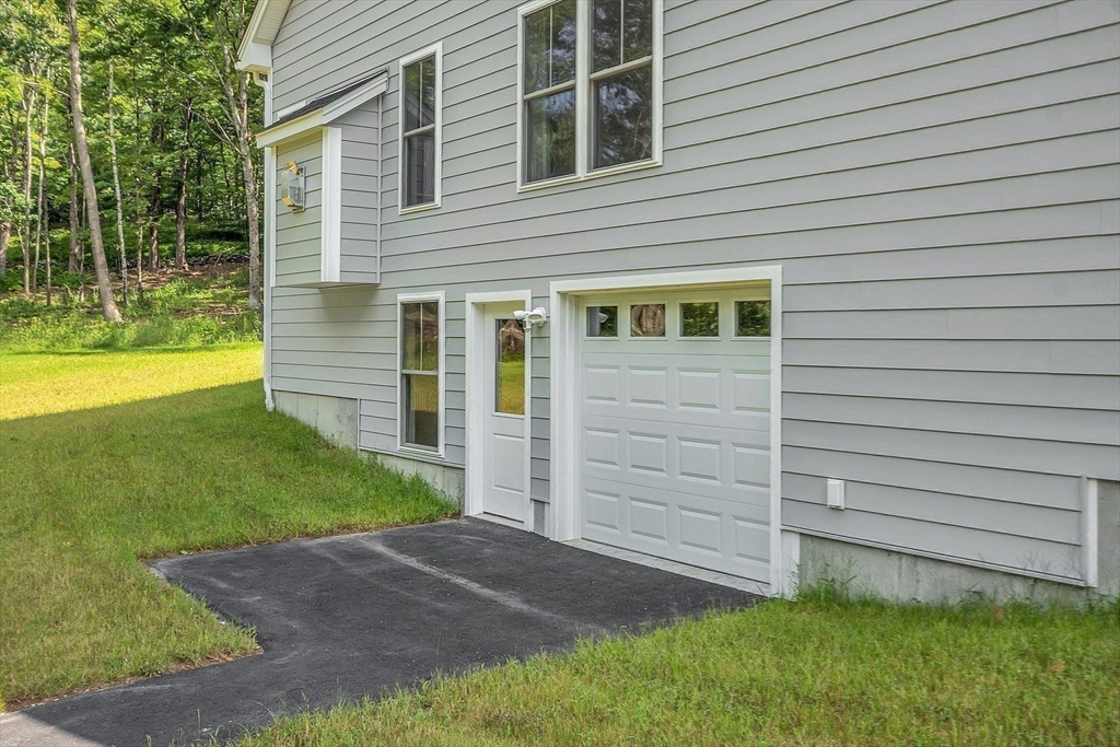 438 Middle Winchendon Road Rindge, NH 03461 - Photo 5 of 28