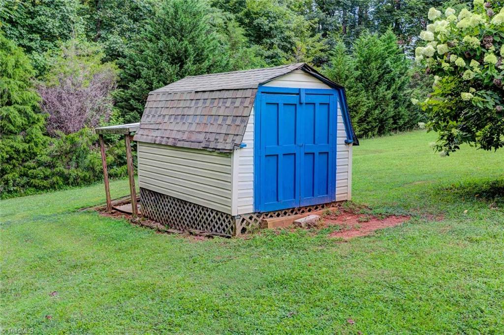 610 Stephany Circle Rural Hall, NC 27045 - Photo 24 of 30 Gallery Image 24