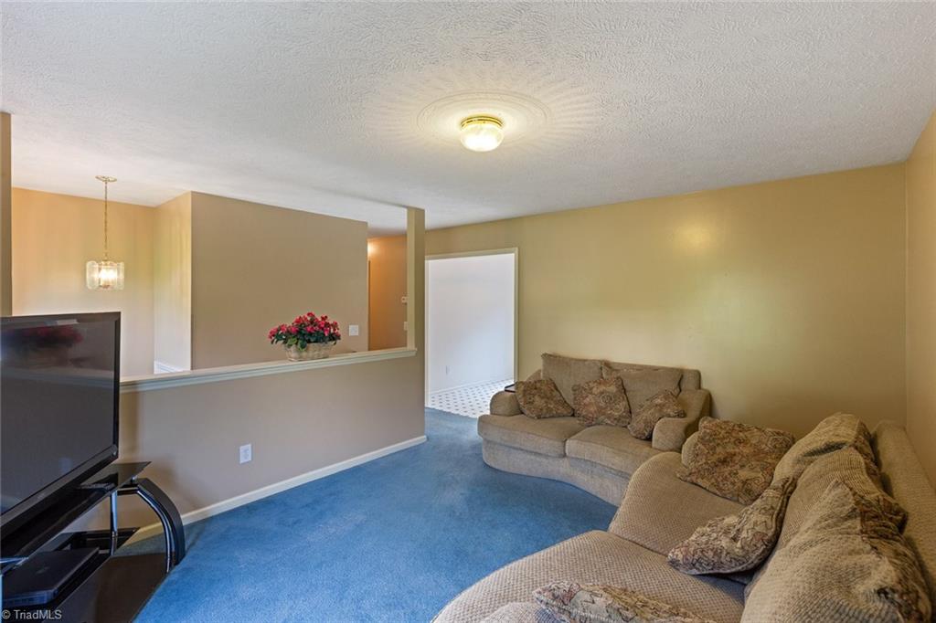 610 Stephany Circle Rural Hall, NC 27045 - Photo 6 of 30 Gallery Image 6