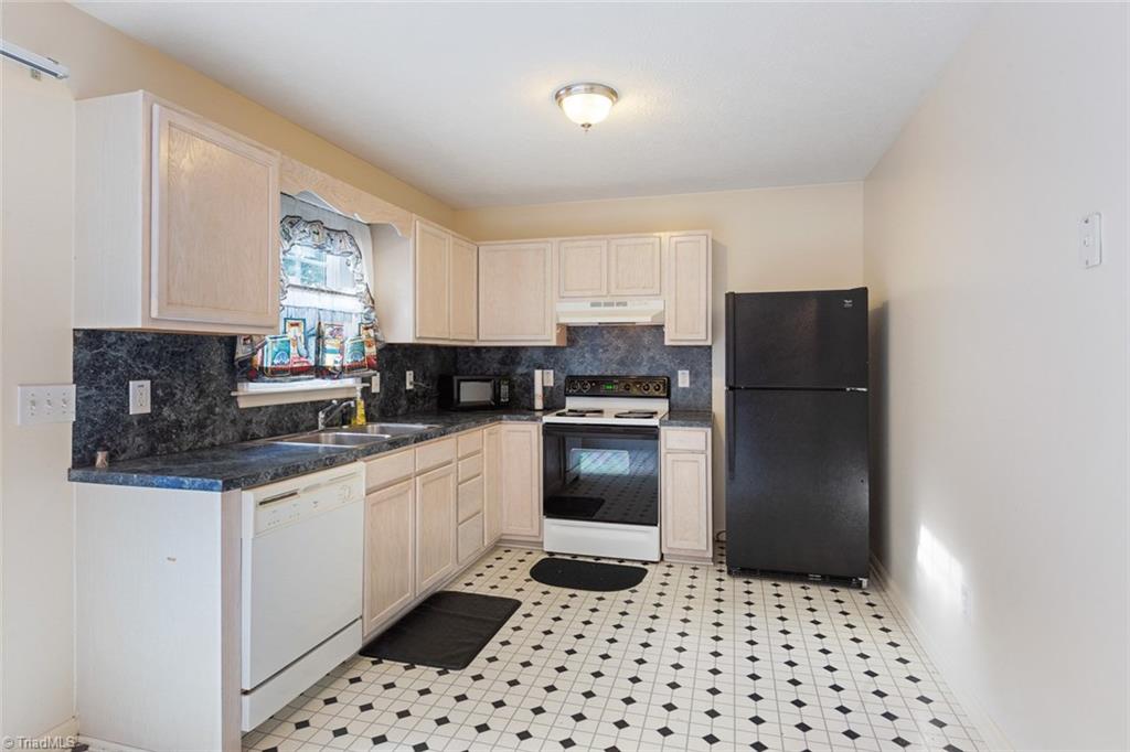 610 Stephany Circle Rural Hall, NC 27045 - Photo 8 of 30 Gallery Image 8