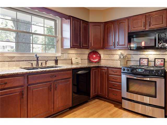 1441 Kirkley Road Columbus, OH 43221 - Photo 14 of 25