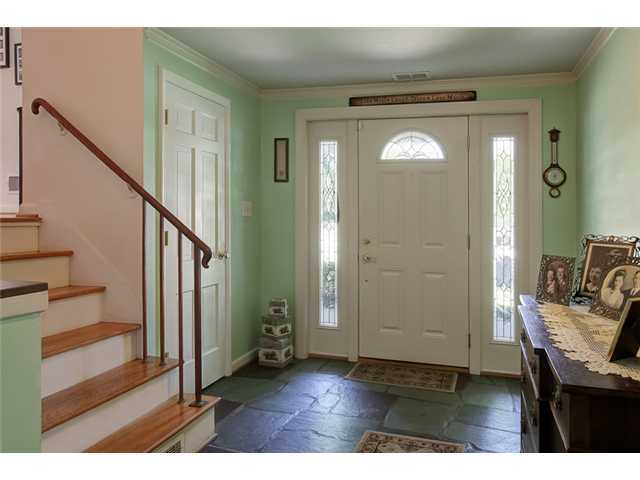 1441 Kirkley Road Columbus, OH 43221 - Photo 7 of 25