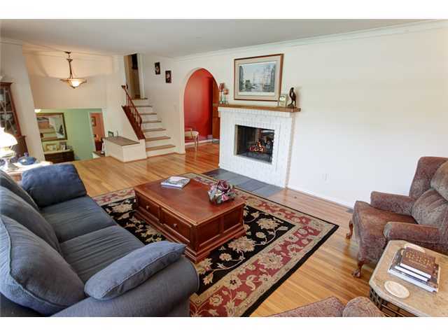 1441 Kirkley Road Columbus, OH 43221 - Photo 10 of 25