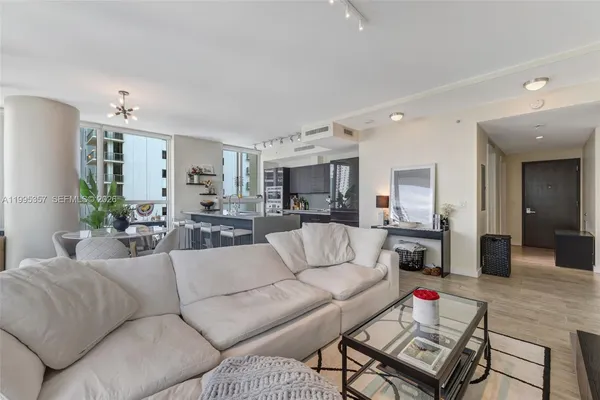 $5,400 | 1080 Brickell Avenue, Unit 1909, Miami, FL 33131