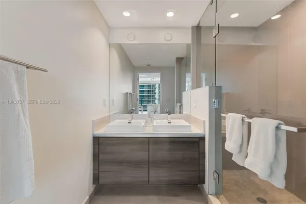 $5,400 | 1080 Brickell Avenue, Unit 1909, Miami, FL 33131