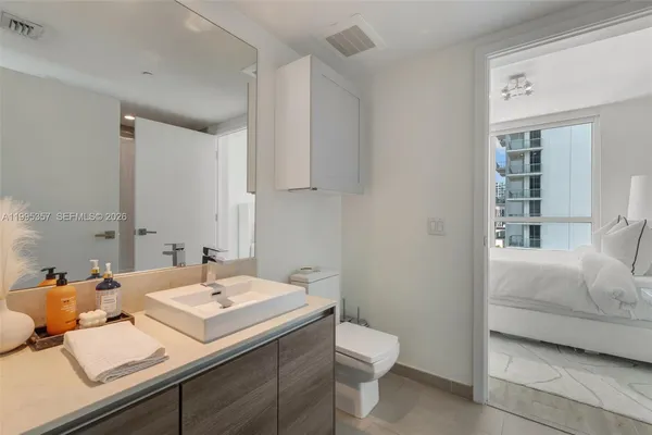 $5,400 | 1080 Brickell Avenue, Unit 1909, Miami, FL 33131
