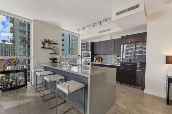 $5,400 | 1080 Brickell Avenue, Unit 1909, Miami, FL 33131