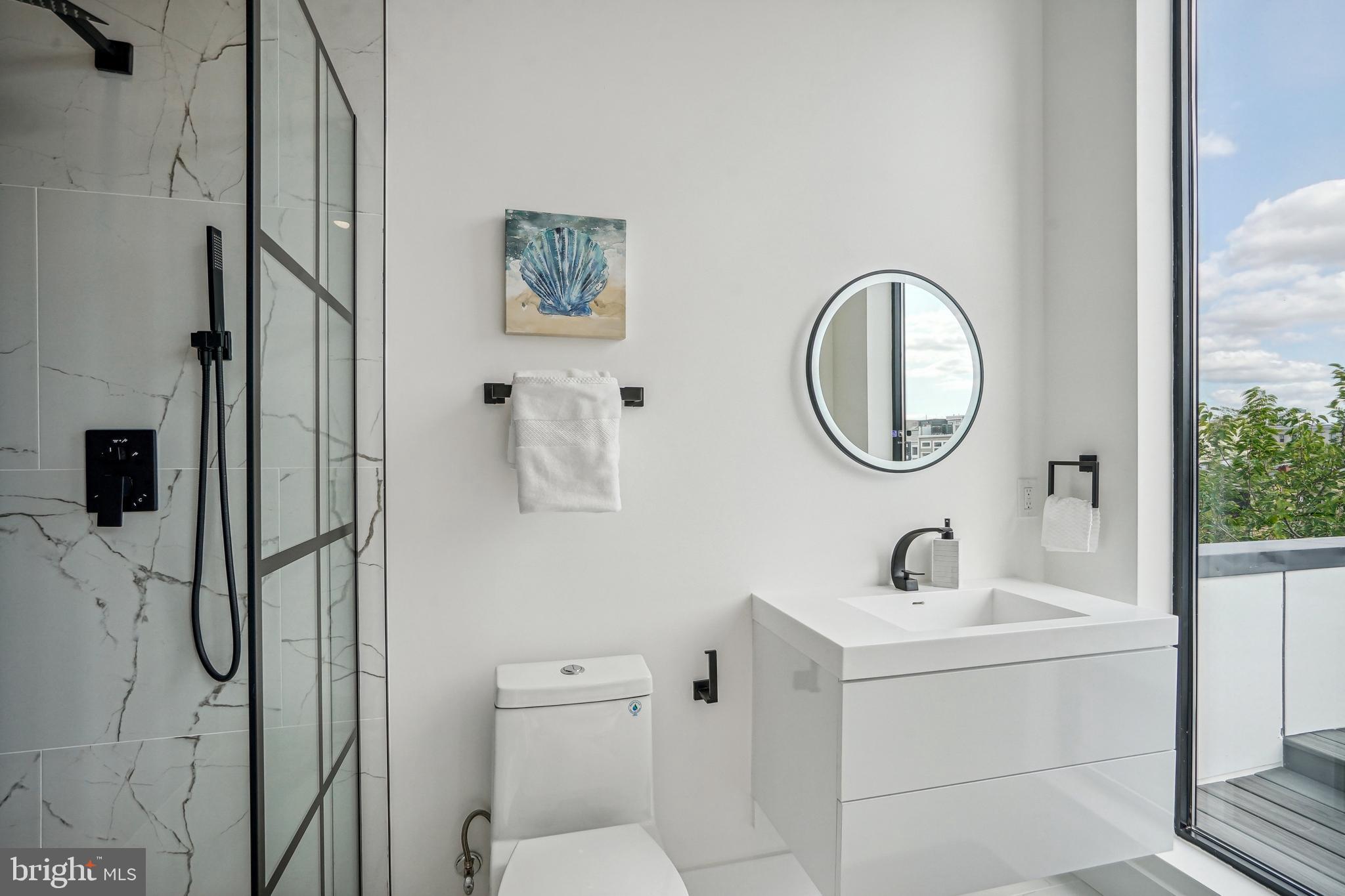 1440 Harvard Street Northwest, Unit 8 Washington, DC 20009 - Photo 25 of 28