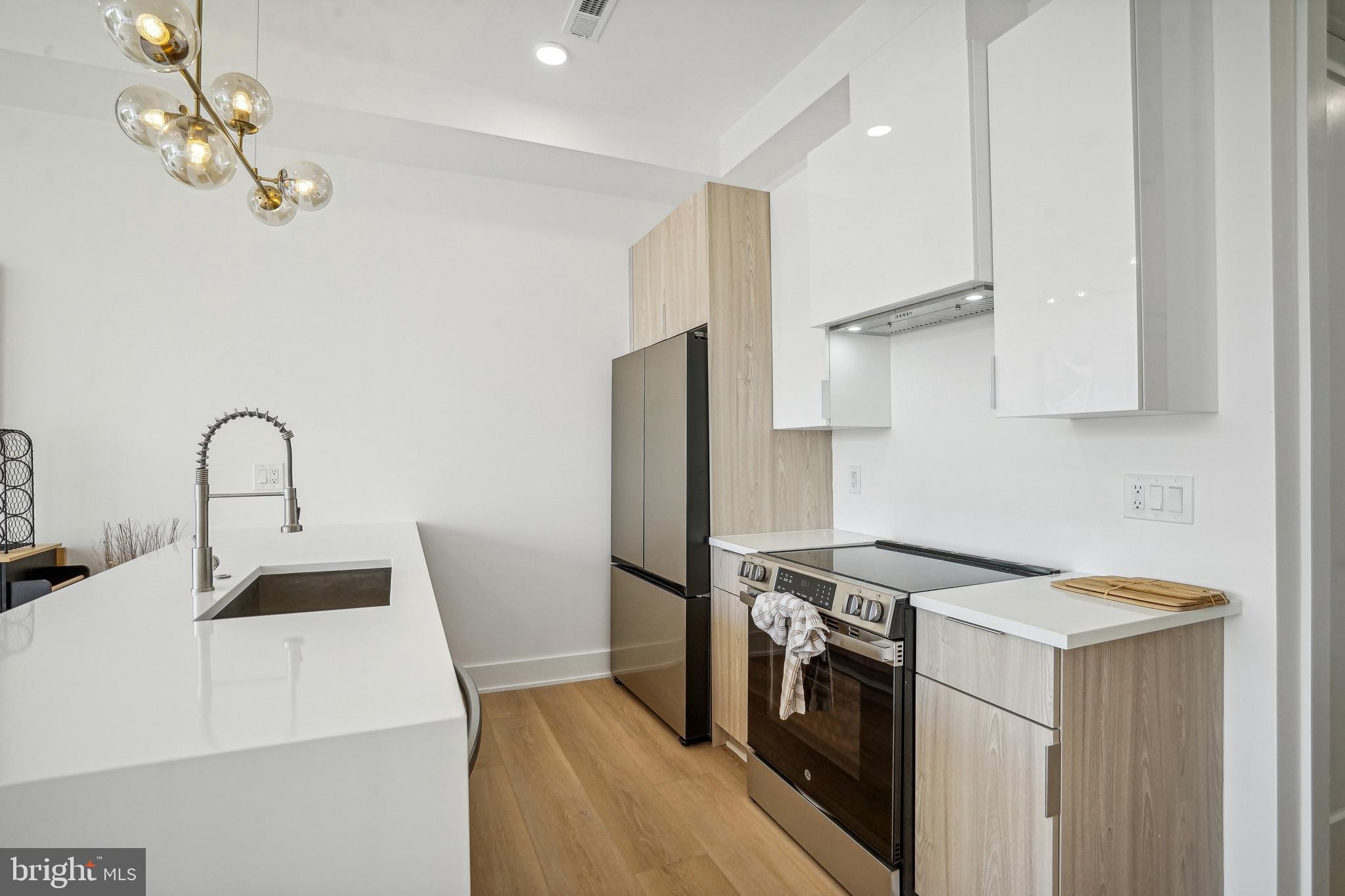 1440 Harvard Street Northwest, Unit 8 Washington, DC 20009 - Photo 10 of 28