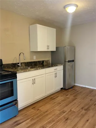 $995 | 2531 West Cherry Street, Unit D, Tampa, FL 33607
