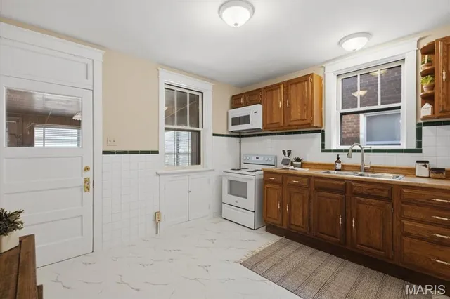 $285,000 | 4033 Blow Street, St. Louis, MO 63116