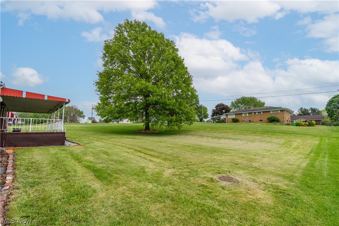 818 Canton Road Northwest Carrollton, OH 44615 - Photo 8 of 38