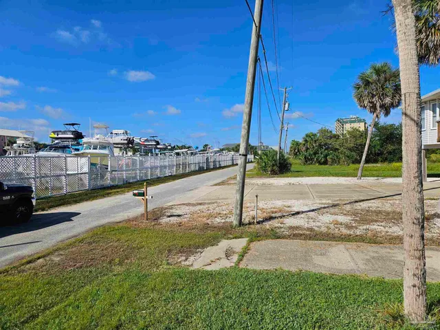 $124,000 | 10110 Comstock Avenue, Pensacola, FL 32507