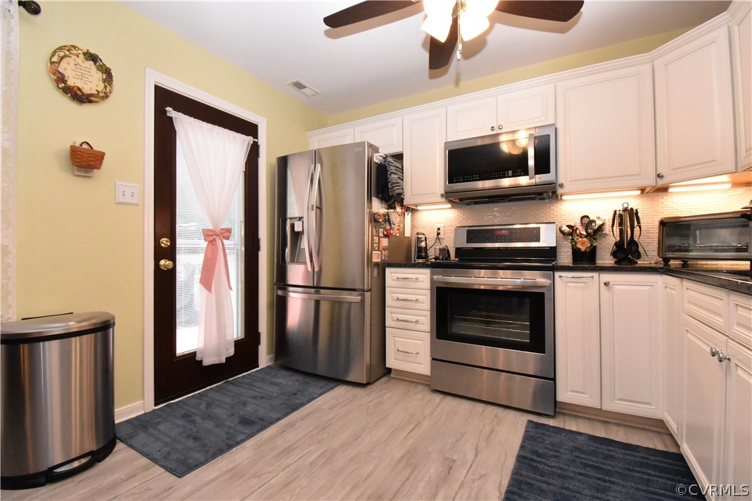 9631 Lockberry Ridge Loop North Chesterfield, VA 23237 - Photo 6 of 20 Gallery Image 6