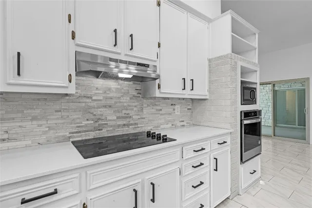 $750,000 | 3 Heritage Oaks Drive, Austin, TX 78737