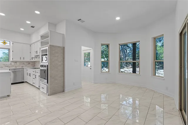 $750,000 | 3 Heritage Oaks Drive, Austin, TX 78737