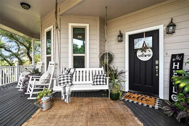 $750,000 | 3 Heritage Oaks Drive, Austin, TX 78737