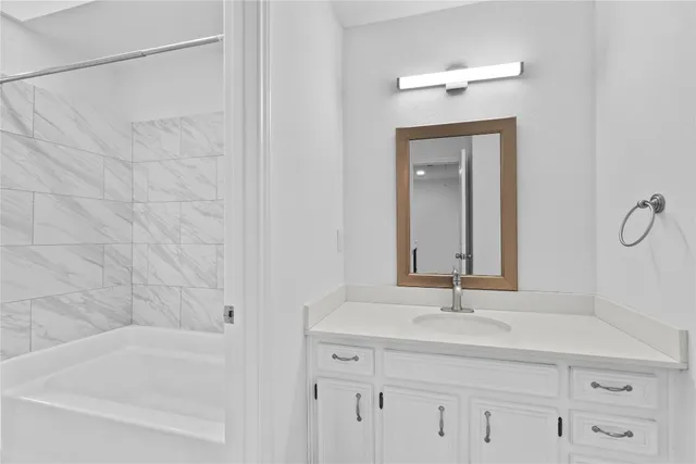 $750,000 | 3 Heritage Oaks Drive, Austin, TX 78737