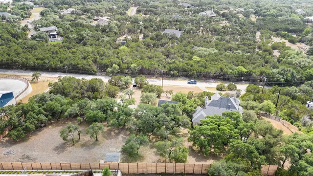 $750,000 | 3 Heritage Oaks Drive, Austin, TX 78737