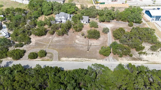 $750,000 | 3 Heritage Oaks Drive, Austin, TX 78737