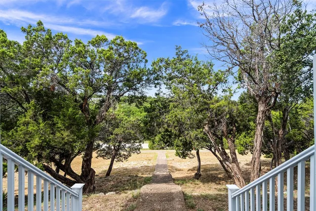 $750,000 | 3 Heritage Oaks Drive, Austin, TX 78737