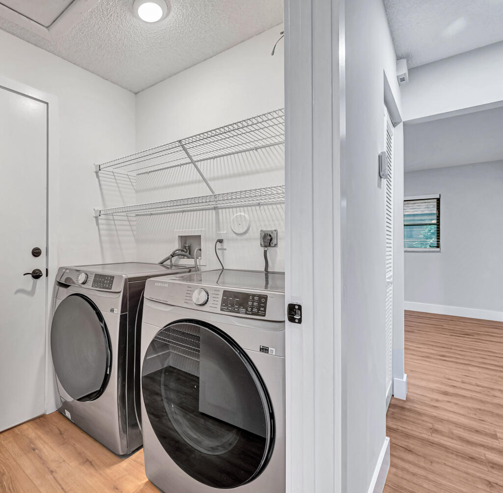 8121 Windgate Drive Boca Raton, FL 33496 - Photo 27 of 31 laundry room