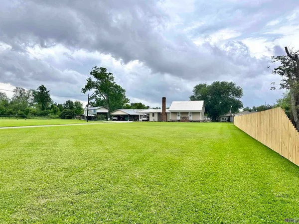 $269,900 | 115 Lane B, Laplace, LA 70068