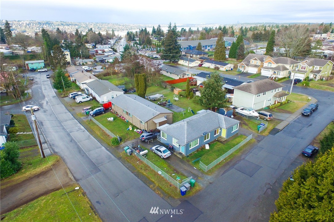 2906 Northeast 6th Place Renton, WA 98056 - Photo 19 of 21 an aerial view of a house with a garden