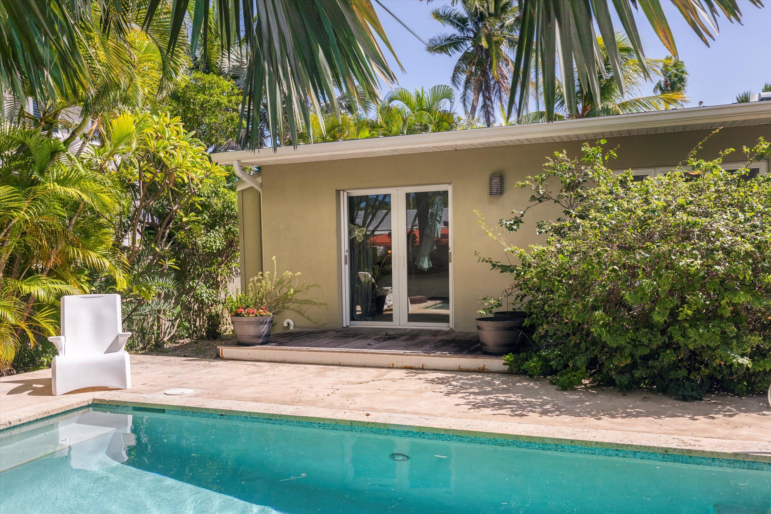 1719 Laird Street Key West, FL 33040 - Photo 32 of 39 a front view of a house with garden