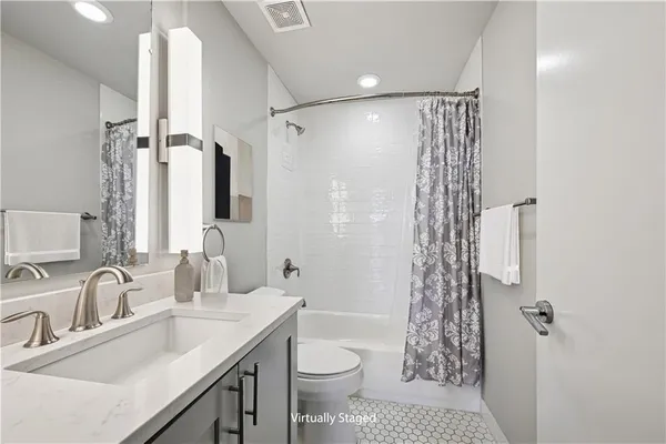 $380,000 | 900 Bartholomew Street, Unit 309, New Orleans, LA 70117
