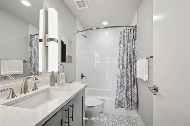 $380,000 | 900 Bartholomew Street, Unit 309, New Orleans, LA 70117