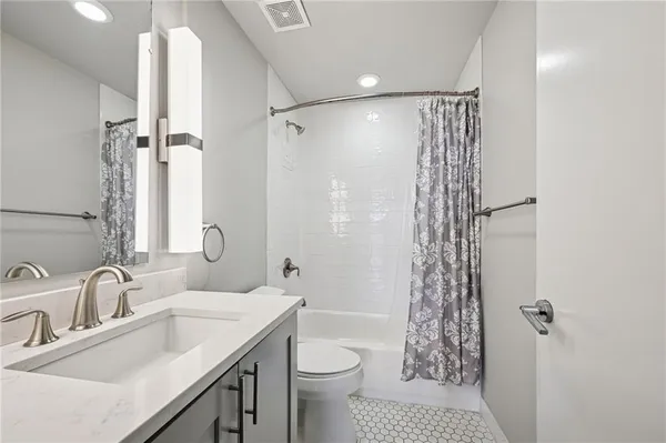 $380,000 | 900 Bartholomew Street, Unit 309, New Orleans, LA 70117