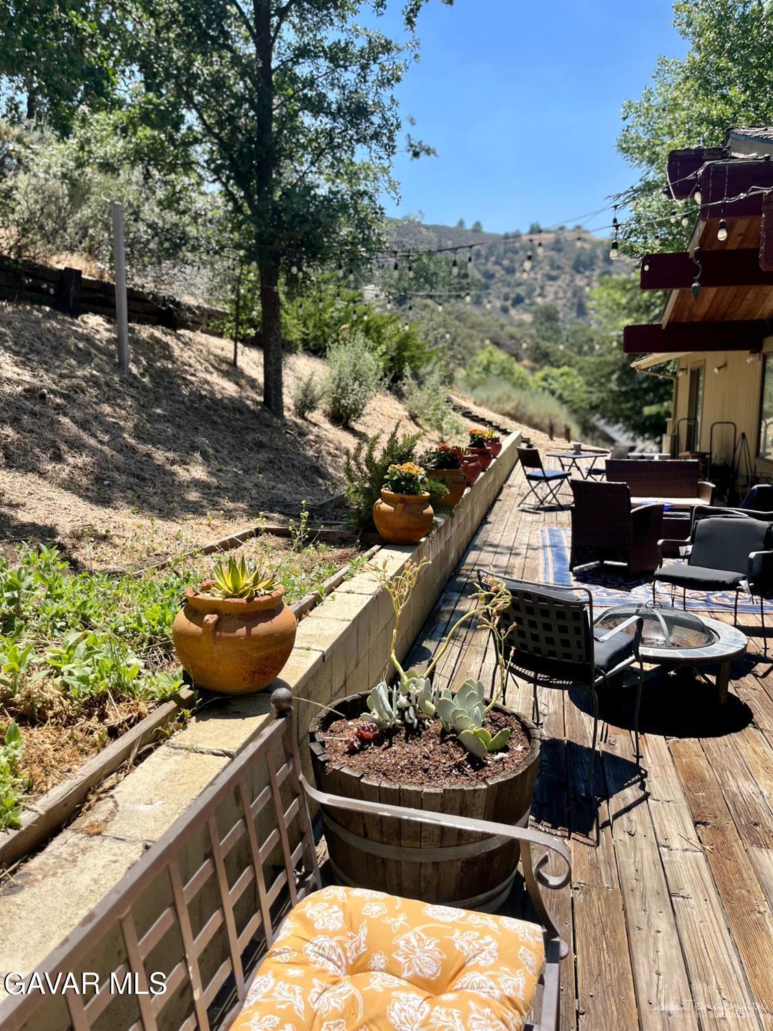 29901 Skyline Drive Tehachapi, CA 93561 - Photo 45 of 45 back deck 1