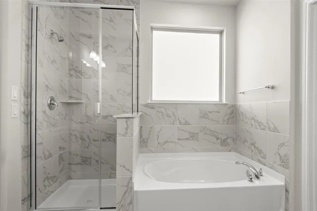 $421,900 | 18309 Emu Lane, Manor, TX 78653