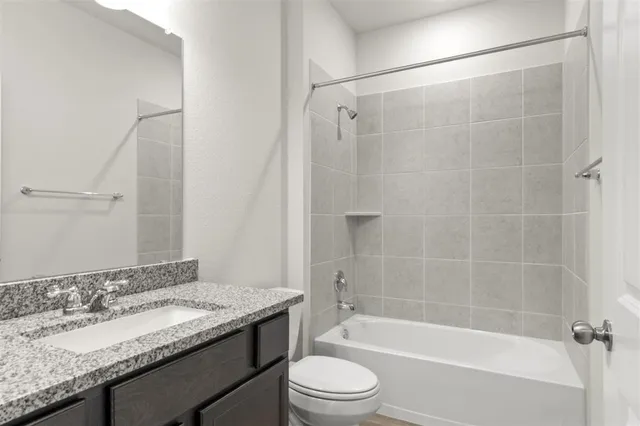 $421,900 | 18309 Emu Lane, Manor, TX 78653